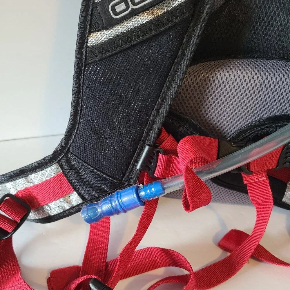 OGIO ATLAS 100 HYDRATION BACKPACK-100 OZ/ 3L BLADDER- CHROME-BLACK/RED ACCENTS